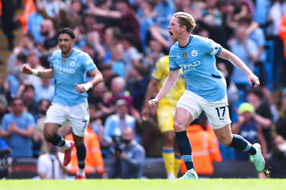 而港足亦可 而港足亦可